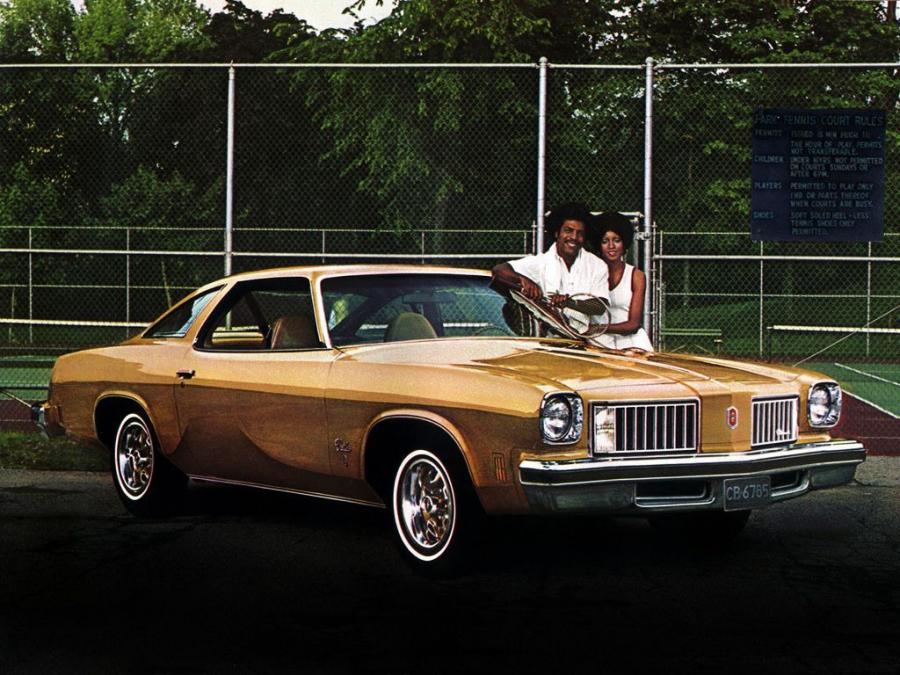 Oldsmobile Cutlass S Coupe '1975